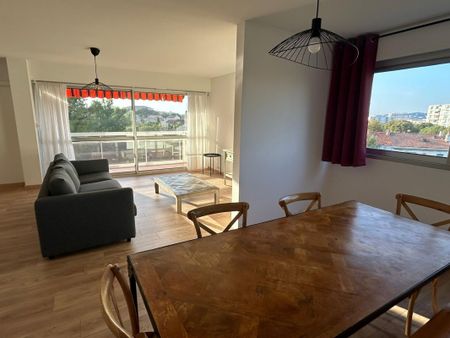 Appartement 4 pièces 81m2 MARSEILLE 9EME 1 280 euros - Photo 5