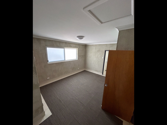 Unit 7, 6 Ellena Avenue, Greenslopes, QLD - Photo 1