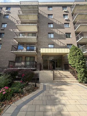 Rue Louis-Carrier, H4N 2Z7, Montréal - Photo 1