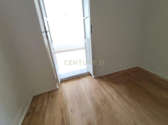 Penha de França, Lisbon - Photo 1