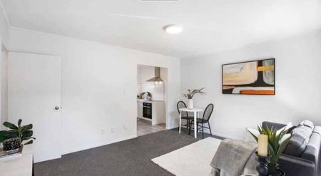 2 bed Kingsland Pad - Photo 2