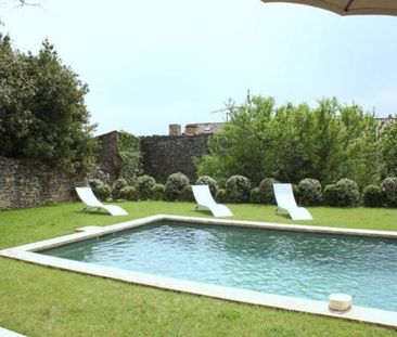 A louer, villa de prestige au centre du village de Gordes, pour 6 p... - Photo 4