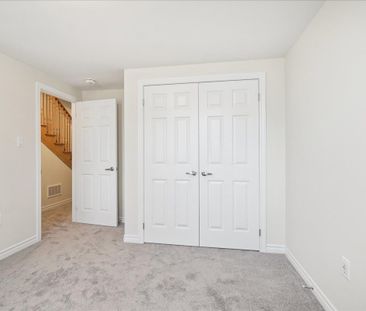 For Lease - 2096 FAIRMONT Common, Burlington, Ontario - Photo 1