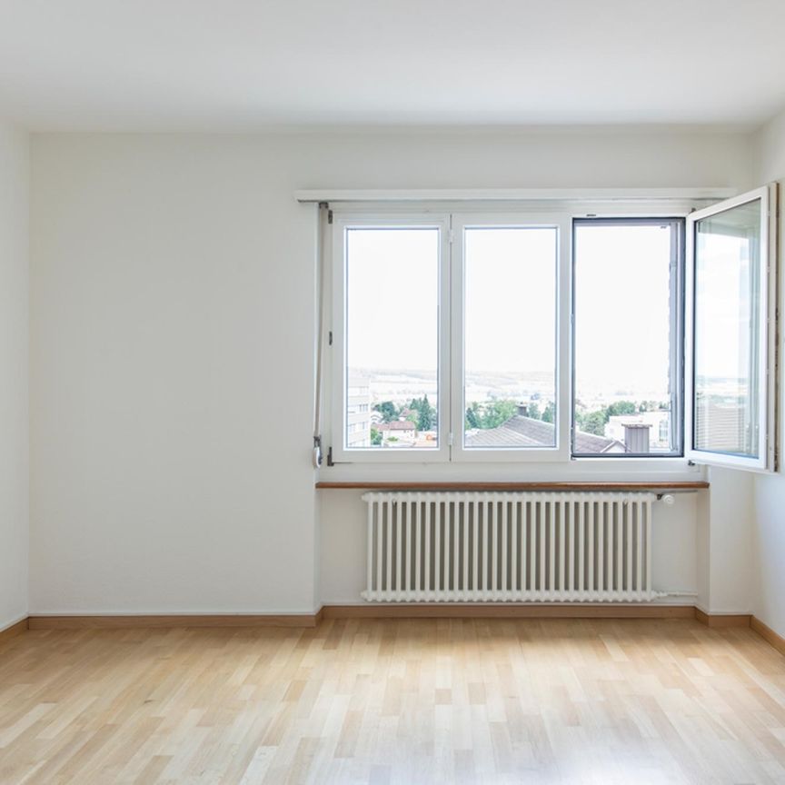 Wohnung mit schöner Aussicht, mitten im Herzen von Grenchen - Photo 1