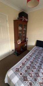 Room in a Shared House, Runfold Avenue, LU3 - Photo 4