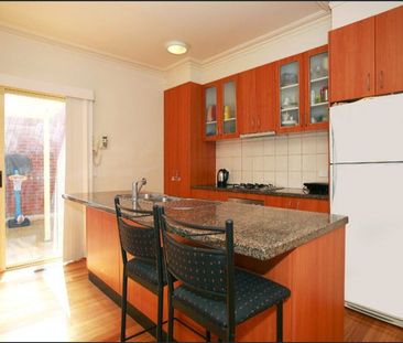 Low-Maintenance Living in a Prime Doncaster East Location - Photo 3