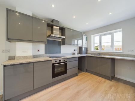 2 bedroom semi-detached house to rent - Photo 5