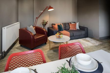 4 bedroom flat to rent - Photo 5