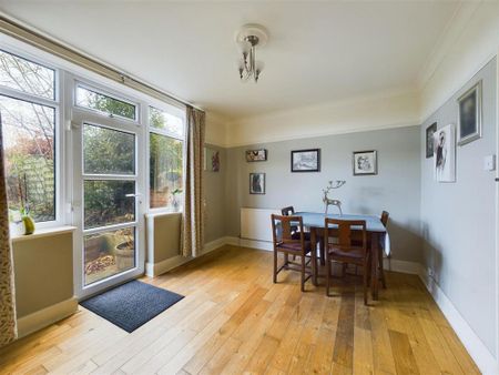 3 bedroom property to rent - Photo 3