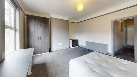 Stanmore Road, Burley - Photo 3