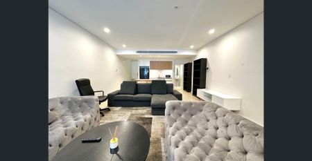 Furnished Two bedrooms Townhouse for lease ! - Photo 2