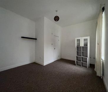 Weston Road, Southend-On-Sea SS1, London - Photo 1