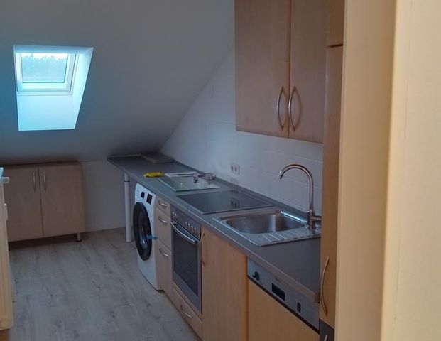 Ruhige, helle 2 ZKB Wohnung, möbiliert in Kolbermoor ab sofort - Foto 1