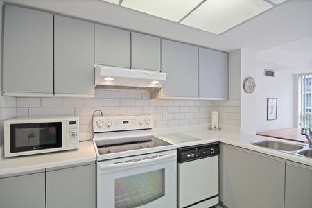 For Lease - 215 The Donway N/A Unit# 511, Toronto, Ontario - Photo 5