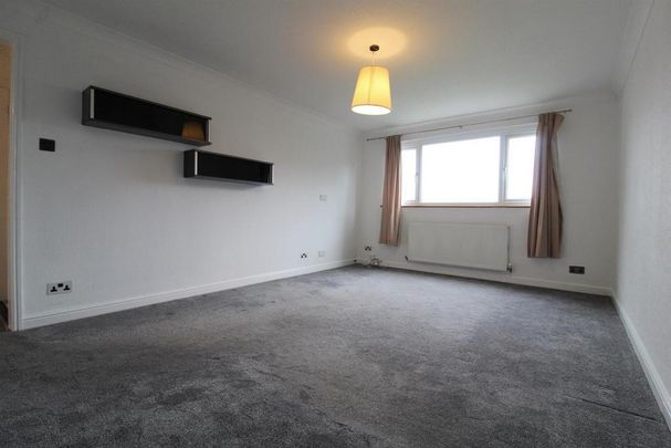 3 bedroom apartment to rent - Photo 1