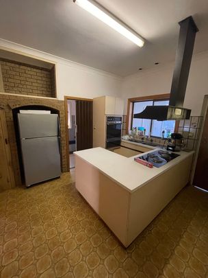 Croydon Park - Photo 1