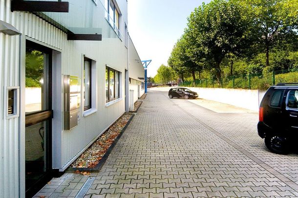 Moderne Bürofläche direkt am Hildener Kreuz - im Erkrather Ortsteil Unterfeldhaus - Photo 1