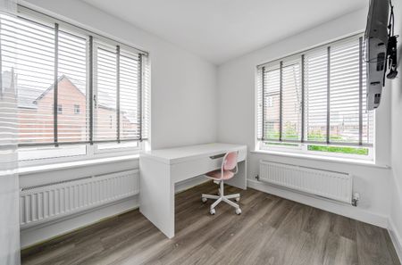 4 bedroom detached house to rent - Photo 5