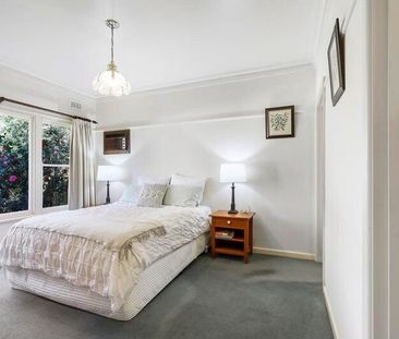 Cheltenham - Photo 4