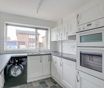 2 bedroom detached bungalow to rent - Photo 1