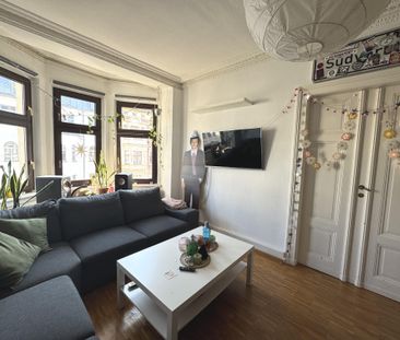 Altbau trifft Komfort – 3 Zimmer mitten in der Innenstadt - Photo 1