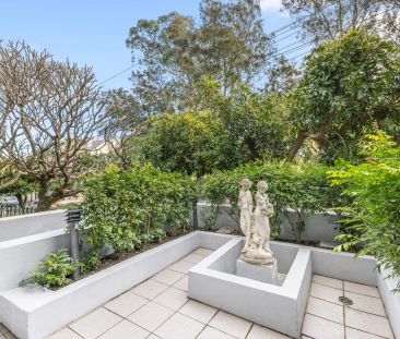 Well-maintained studio in a convenient location - Photo 2