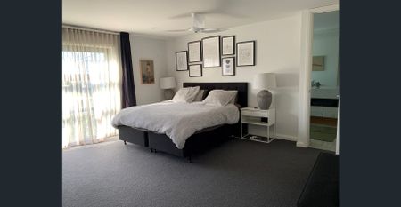 Striking North-facing St Kilda Oasis! - Photo 5