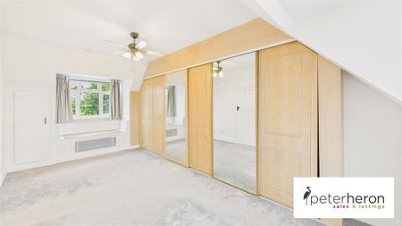 4 bedroom semi-detached bungalow to rent - Photo 3