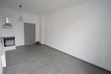TOURCOING - APPARTEMENT - T2 - Photo 2