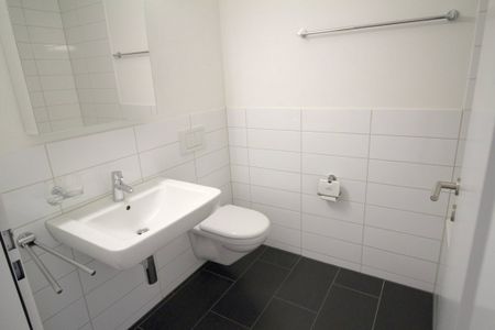 2.5 Zimmer, 77 m², 3. Stock - Photo 4