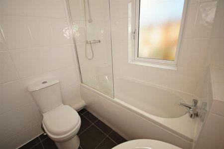 2 bedroom terraced house to rent - Photo 5