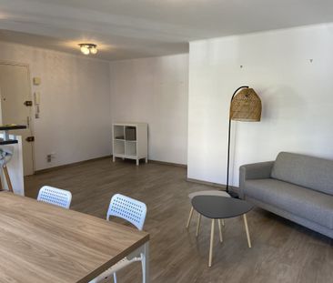 Location Appartement 3 pièces 76m² ANNECY LE VIEUX 74940 - Photo 4