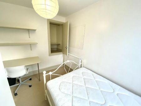 4 bedroom house share to rent - Photo 3