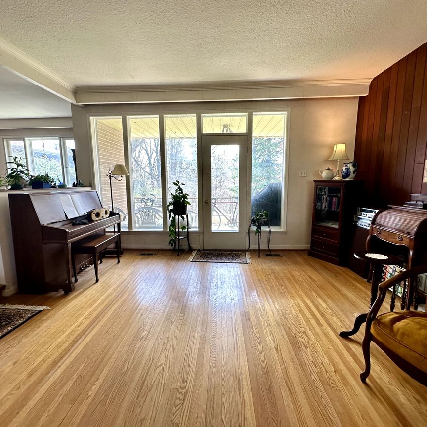 For Lease - 23 Ayre Point Road, Toronto, Ontario - Photo 1