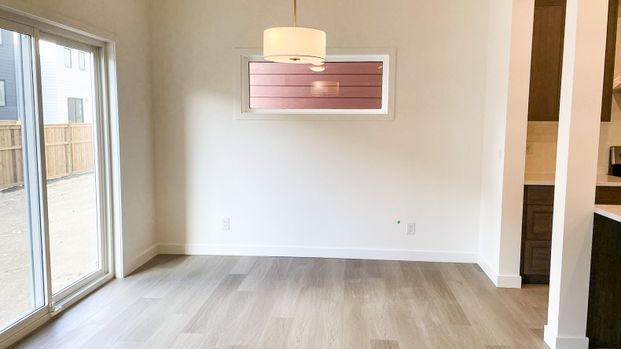 Brand New 3 Bed Home For Rent In Airdrie. - Photo 1