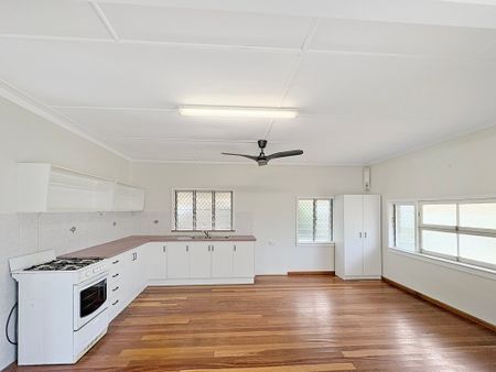 Charming 3-Bedroom Home - Photo 4