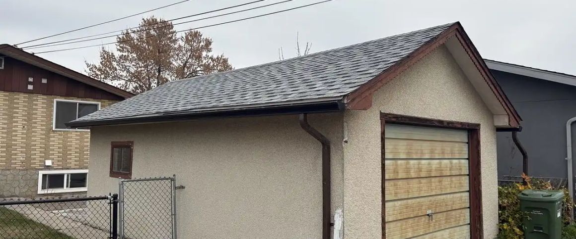 Single Oversized Garage for Rent – 805 8 Avenue NE — 0 Bedrooms Storage - Photo 1