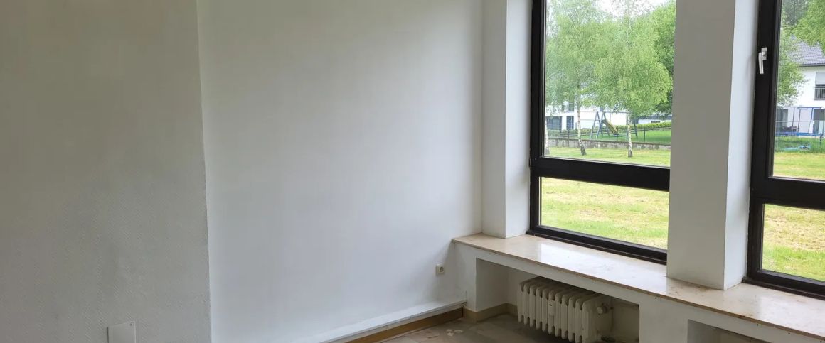 Helle 2 Zimmer Wohnung (Hochpaterre) zur Miete mit Balkon in ruhiger Wohngegend! - Foto 1