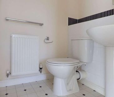 Stenter Mews, Witney, Oxfordshire, OX28 - Photo 6