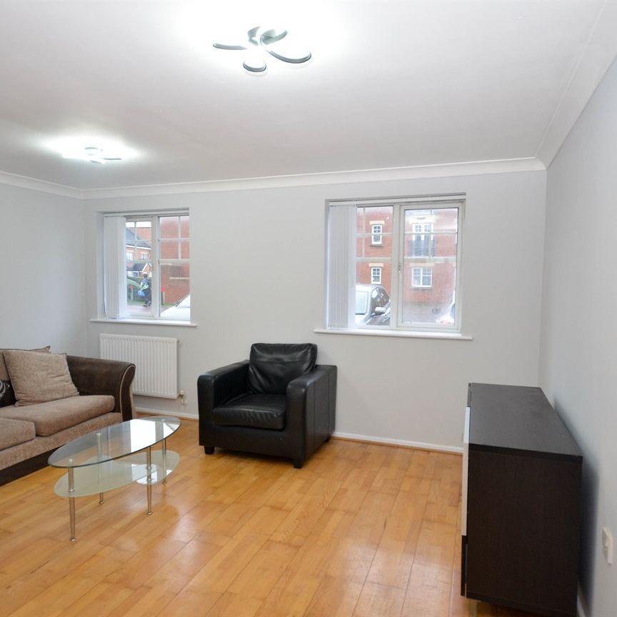 2 bed apartment to rent in Redgrave Close, Gateshead, NE8 - Photo 1