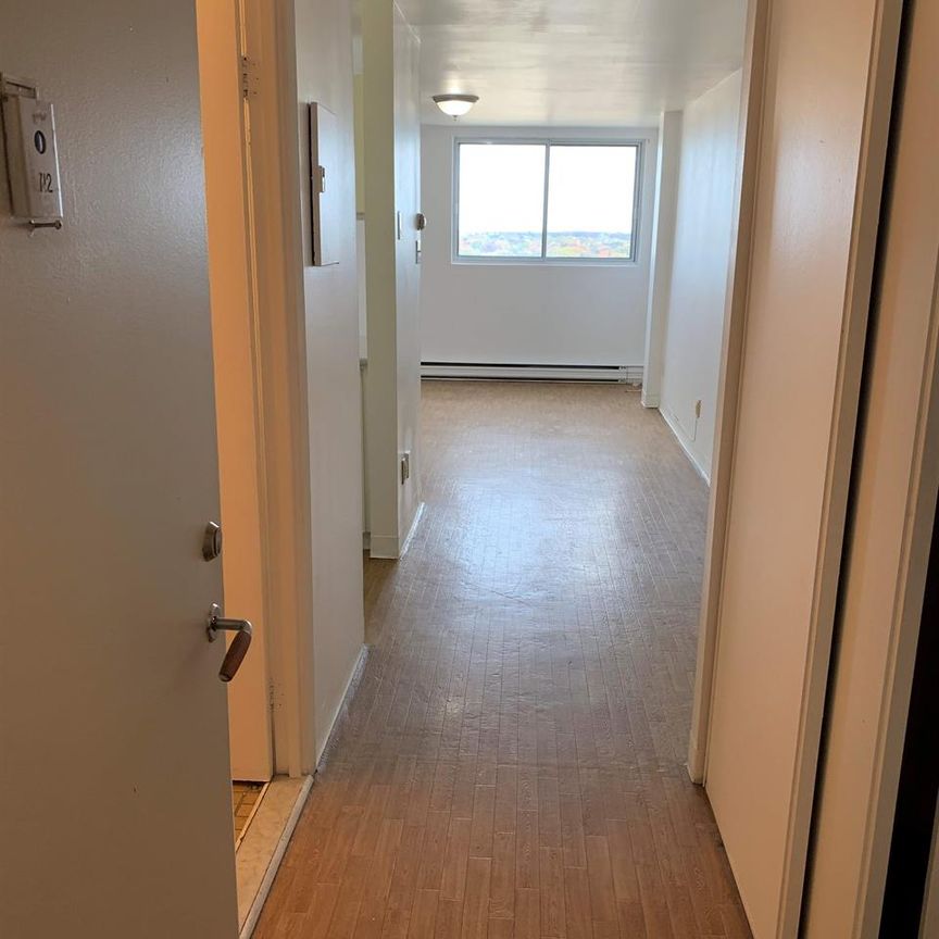 1 CH - 1 SDB - Montréal - $1,645 /mo - Photo 1