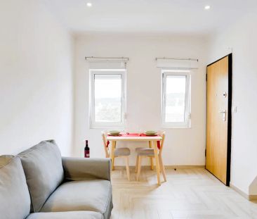 1-bedroom apartment for rent in Lisbon, all bills included - Photo 3