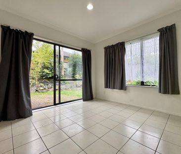 4 Sandwick Drive, Weymouth, Auckland - Photo 2
