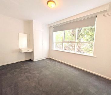 4/1 Cunnington Avenue, Brunswick East VIC 3057 - Photo 6