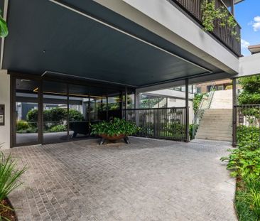 Spacious, Stylish & Superbly Located - Photo 5