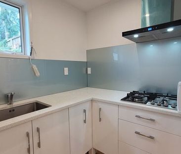 Sunny, modern, newly built, private and secured. - Photo 6
