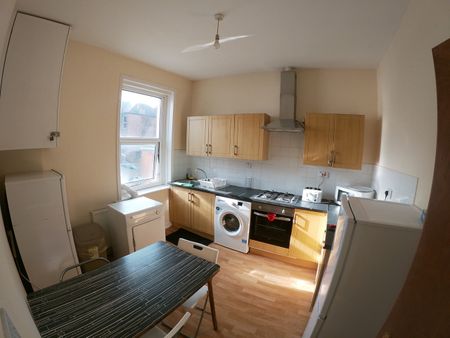Room in a Shared Flat, Cricklewood Broadway, NW2 - Photo 3