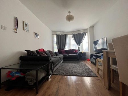 1 bedroom flat to rent - Photo 2