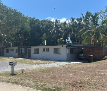 3 BEDROOM AIR-CONDITIONED DUPLEX - THIS IS BEACH SIDE LIVING AT ITS... - Photo 3