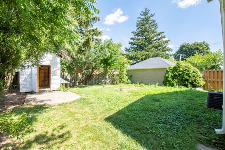 All Inclusive 2 Bedroom Main Unit on the Mountain! - Photo 3